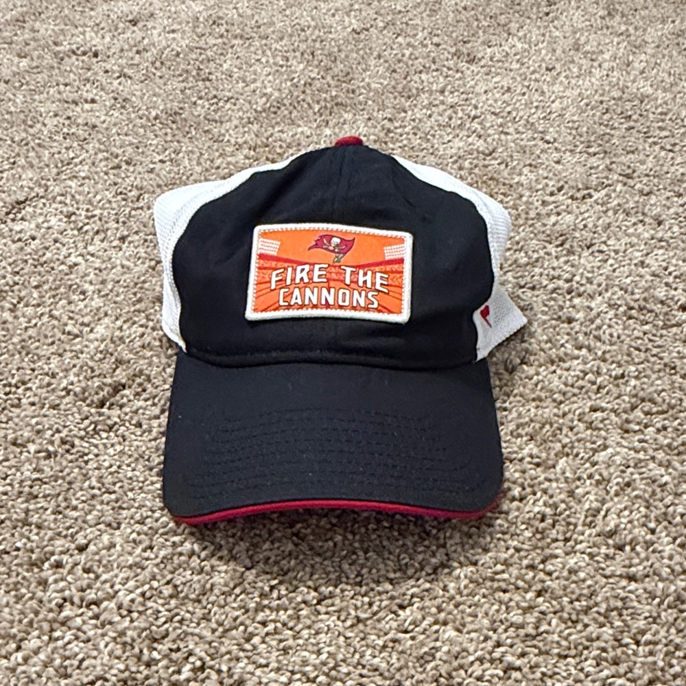 Buccaneers baseball hat